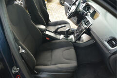 Volvo-V40-16