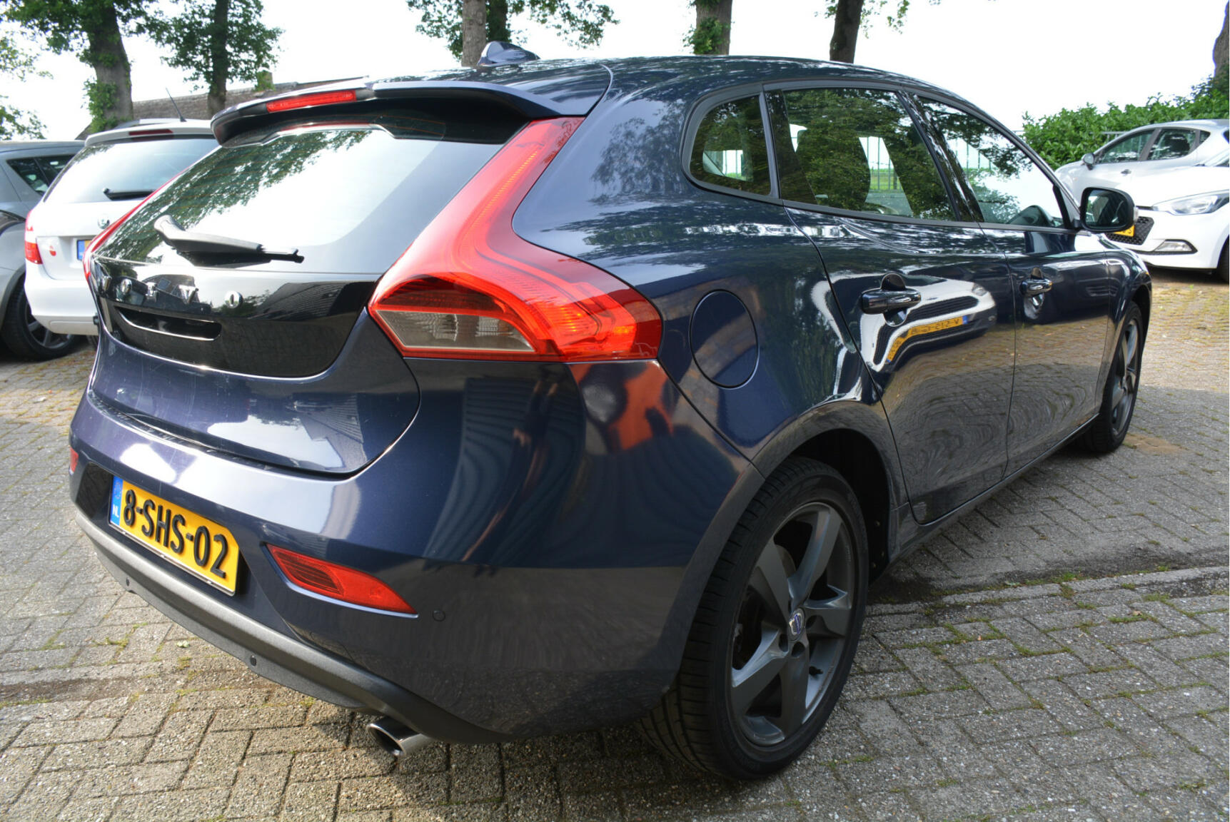 Volvo-V40-7