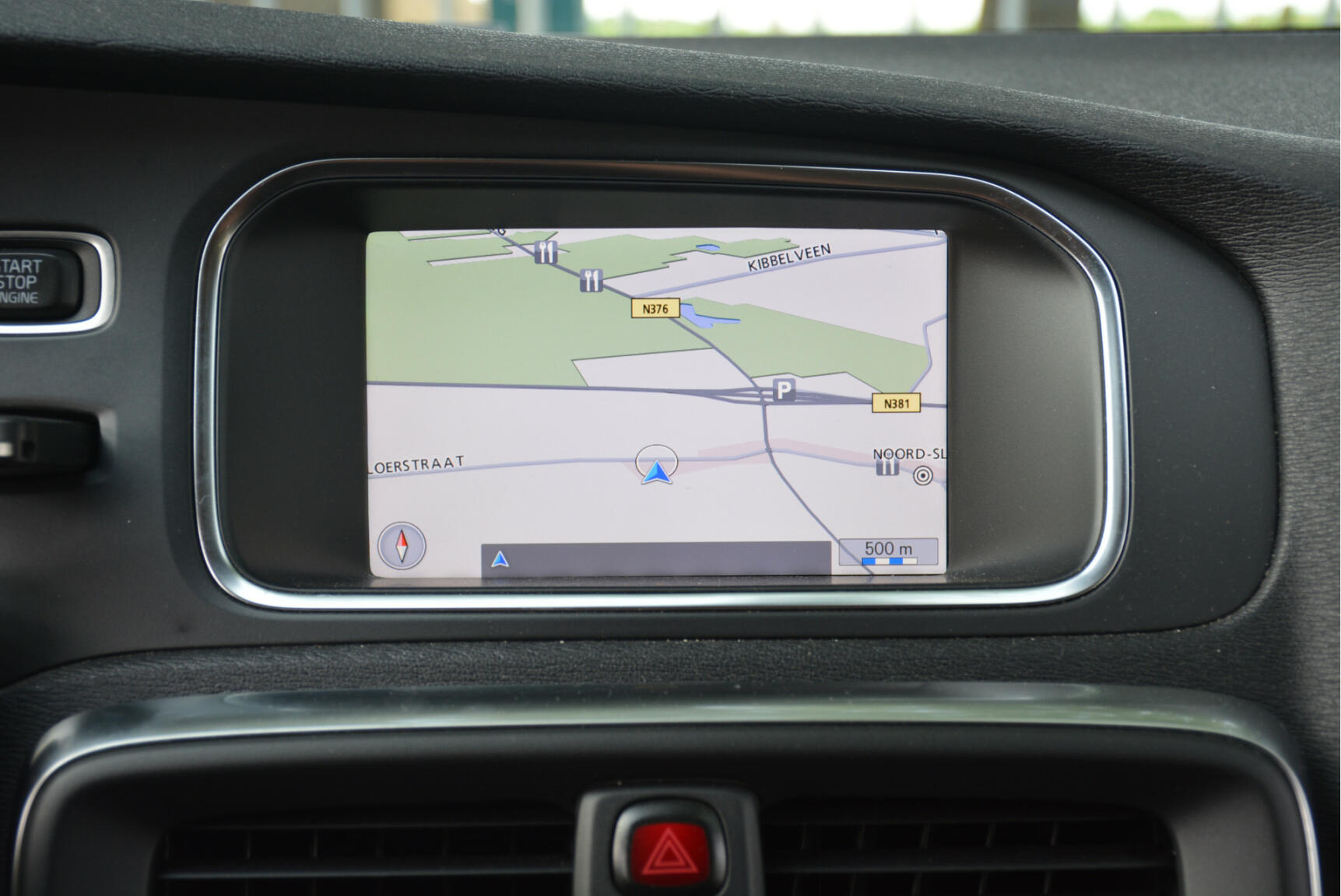 Volvo-V40-2